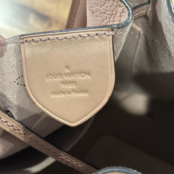 Louis Vuitton Girolata handbag Mahina leather - Picture 4 of 13